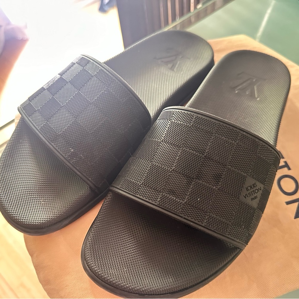 Louis Vuitton Sandals Us size 8-9